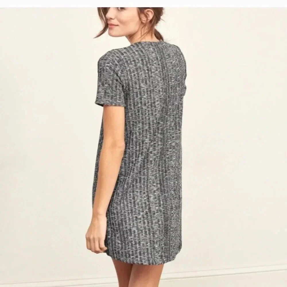 Abercrombie and Fitch Marled Ribbed Short Sleeve Dress
